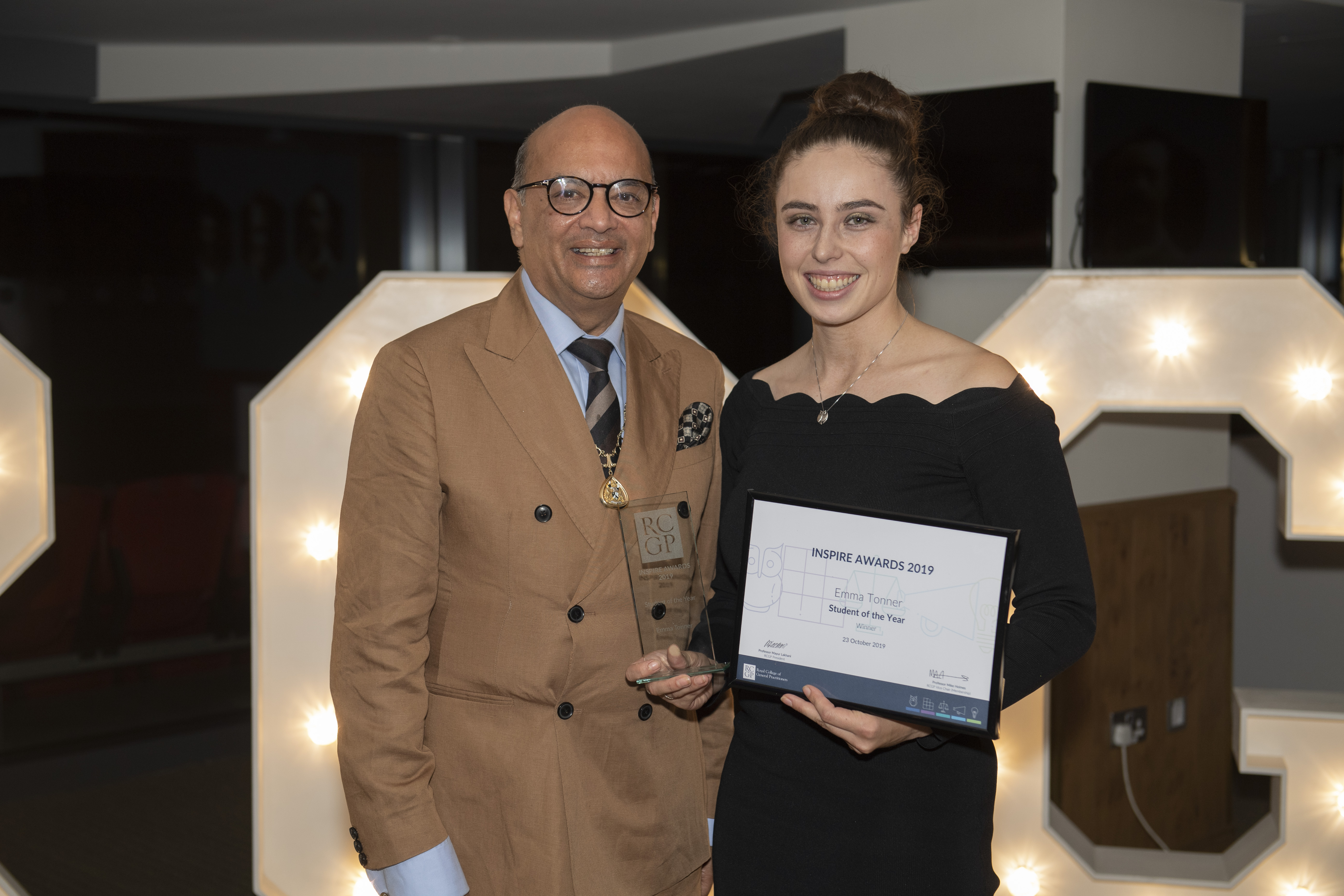 Fifth year student Emma Toner recieves prestigious RCGP award