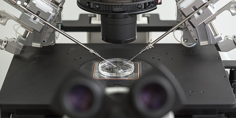 Baby born from ovary frozen in childhood
