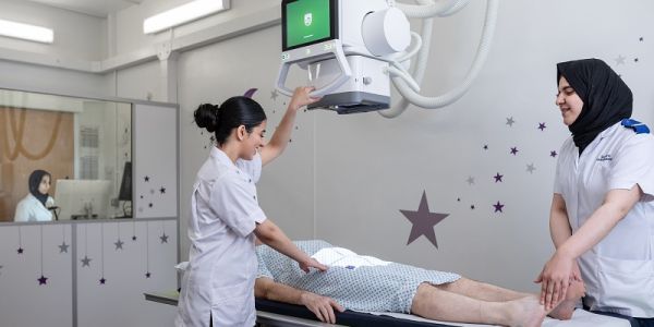 Studying at radiography at the university of leeds is a challenging but rewarding experience. Our course ensures that you graduate with clinical placement experience and you will be qualified to practice.