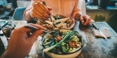 health food on plate representing Nutrition and Behaviour research at the School of Psychology