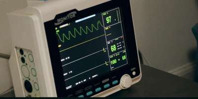 An electrocardiogram machine